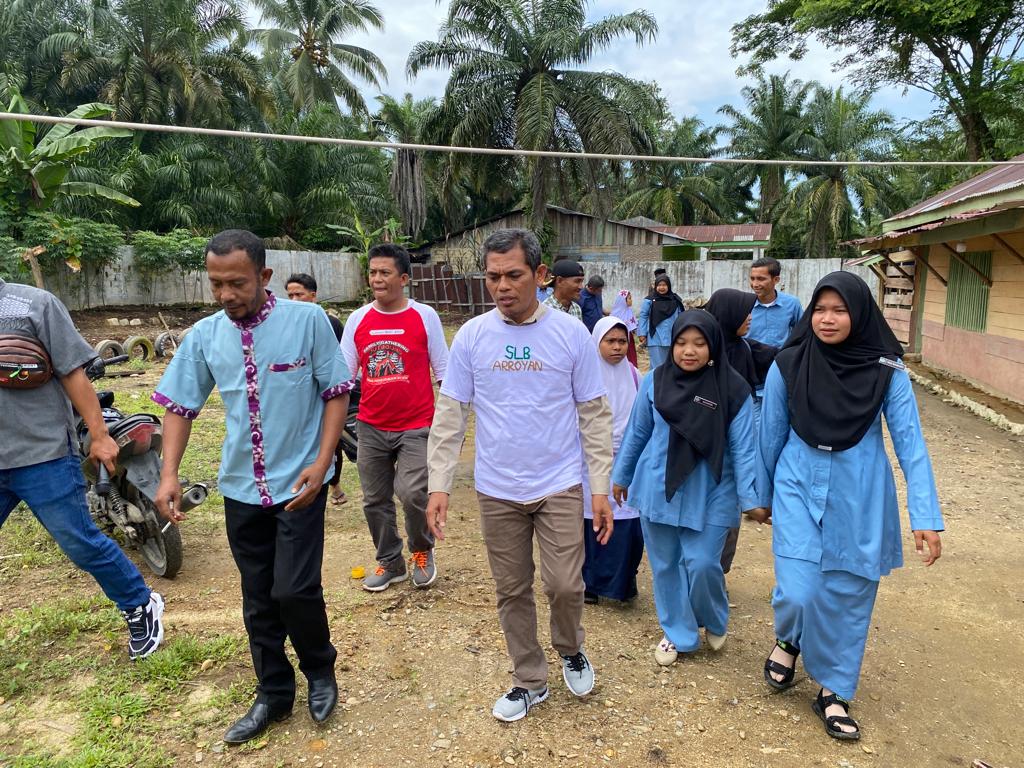 Kunker Kacabdin Aceh ke Subulussalam Motivasi Ketulusan Pendidik SLB Arroyan