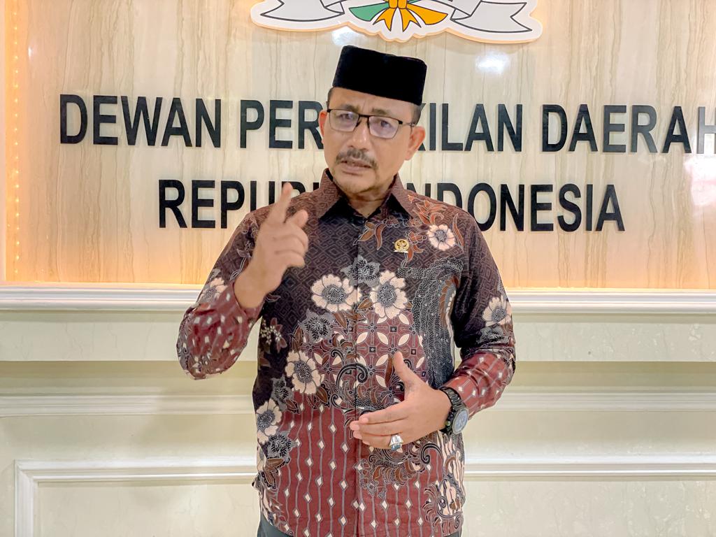 H Uma telah ingatkan pemerintah pusat,kalau dana APBD tetap di paksakan untuk PON,H Uma akan tempuh jalur UU MD3