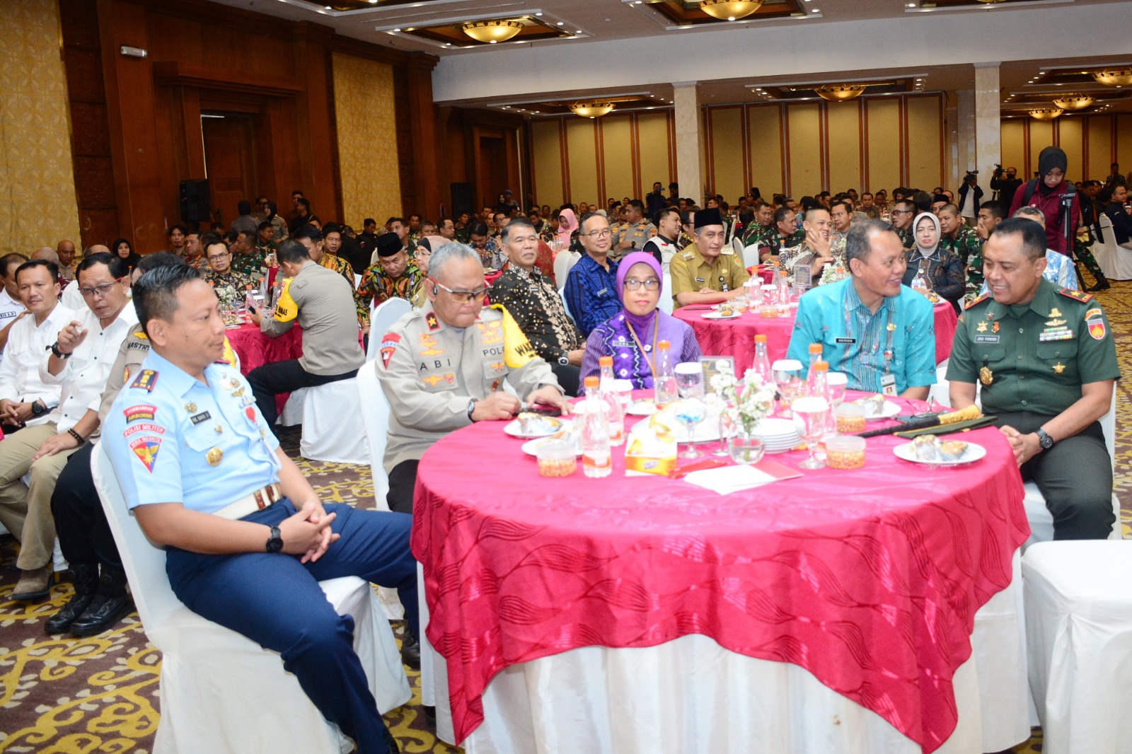 Danrem 072/Pamungkas Hadiri Acara Penandatanganan Perjanjian Kerja Sama Pengamanan Pemilu