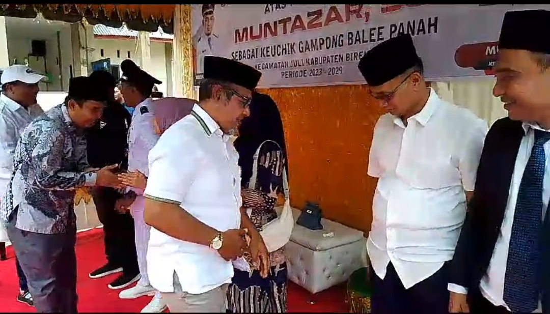 H Basrun pulang Kampung,Muntazar SE, Di Lantik Jadi Keuchik Bale Panah