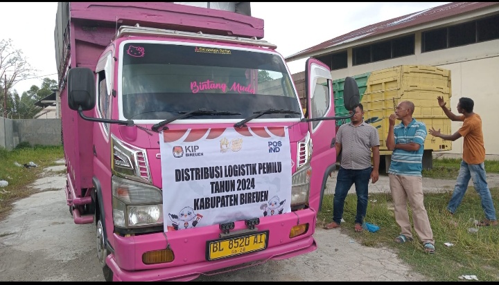 Pendistribusian Logistik Pemilu 2024 kecamatan dilepaskan KIP bireuen dari gudang