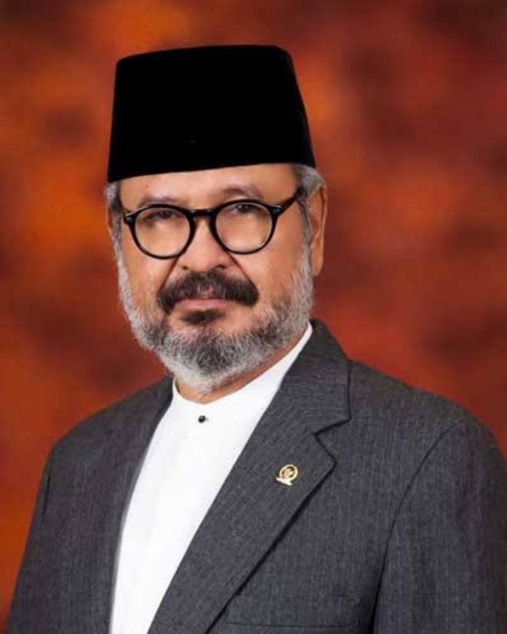 Ghazali Abbas : Kandidat Tak Punya Prestasi, Istirahat saja