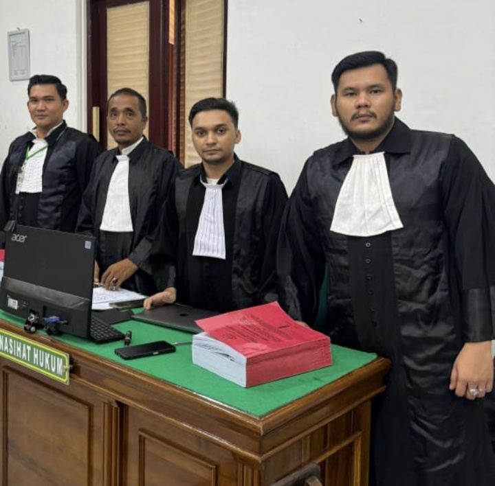 Kantor Hukum Roni Candra Partner Berikan Apresiasi Kapolres Lhoksaumawe Selamatkan Jiwa Korban Laka Tunggal.