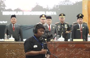 Humas DPRK Aceh Tamiang Batasi Akses Liputan Jurnalis televisi saat Pelantikan 35 Anggota Dewan