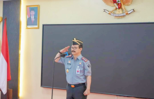 Meurah Budiman Pimpin Apel Pagi