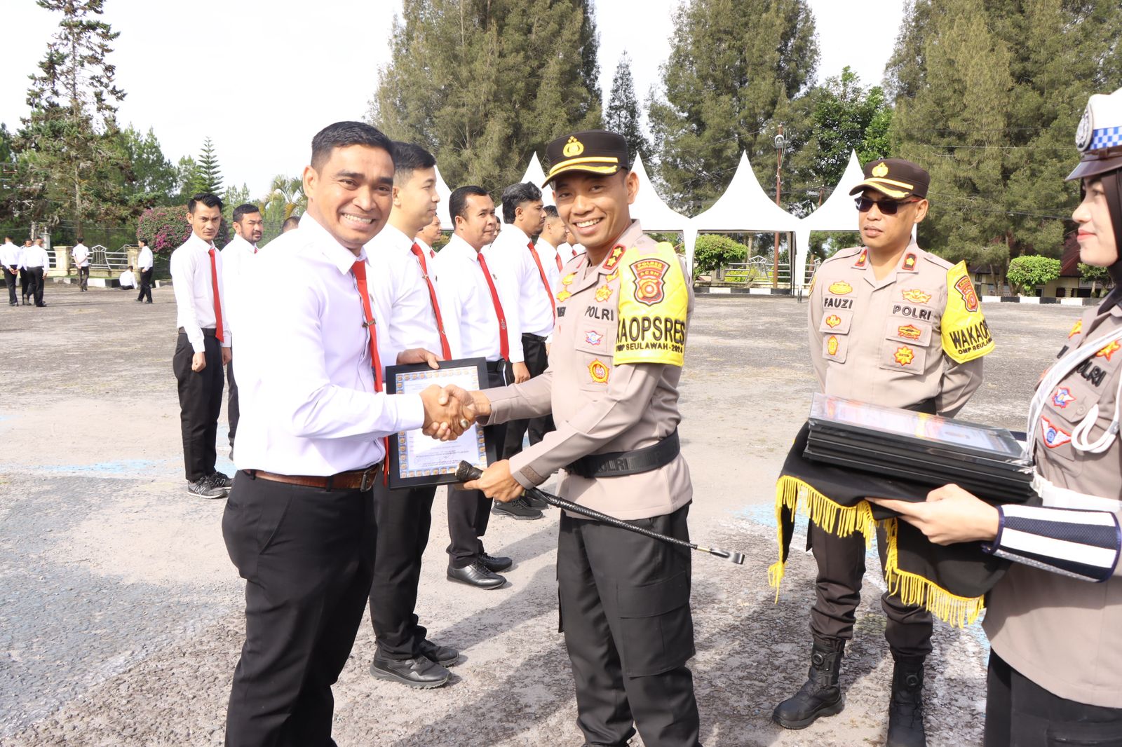 Kapolres Bener Meriah Motivasi Personel dengan Penghargaan, Wujud Kepedulian terhadap Kinerja Anggota