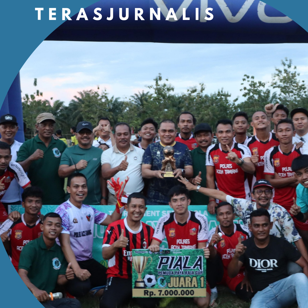 Biru dan Putih Simpel Minimalis Hari Tentara Nasional Indonesia Peringatan _20251007_142337_0000