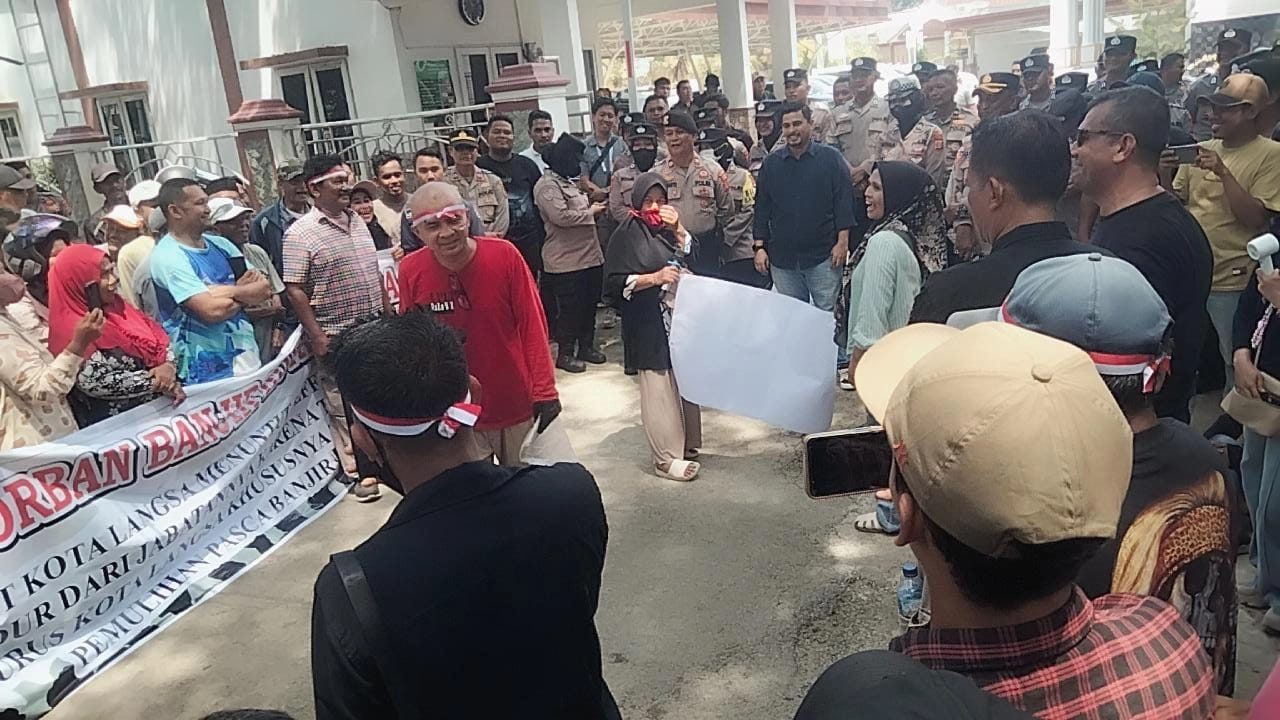 Ratusan Warga Langsa Turun Lagi, Dana Banjir Tak Kunjung Cair