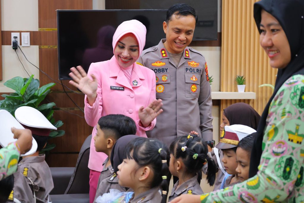 Kapolres Aceh Tamiang Sambut Kunjungan Outing Class Tk Kemala Bhayangkari 12 Aceh Tamiang